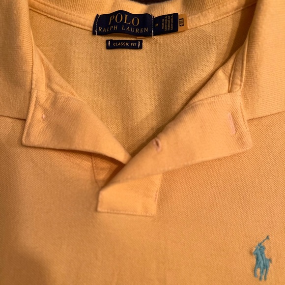 Ralph Lauren polo shirt medium classic fit - Picture 2 of 3
